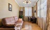 Кабинет в квартире на ул. Пудовкина